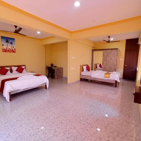 Brit'S Palace Goa Agacaim Esterno foto