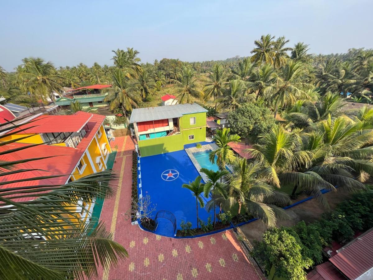 Brit'S Palace Goa Agacaim Esterno foto